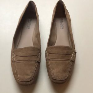 Kenneth Cole reaction size 9 flats